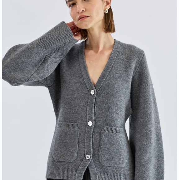 Almina Concept V Neck Cardigan Sweater Merino Wool S Grey Gray NWOT - Picture 6 of 14